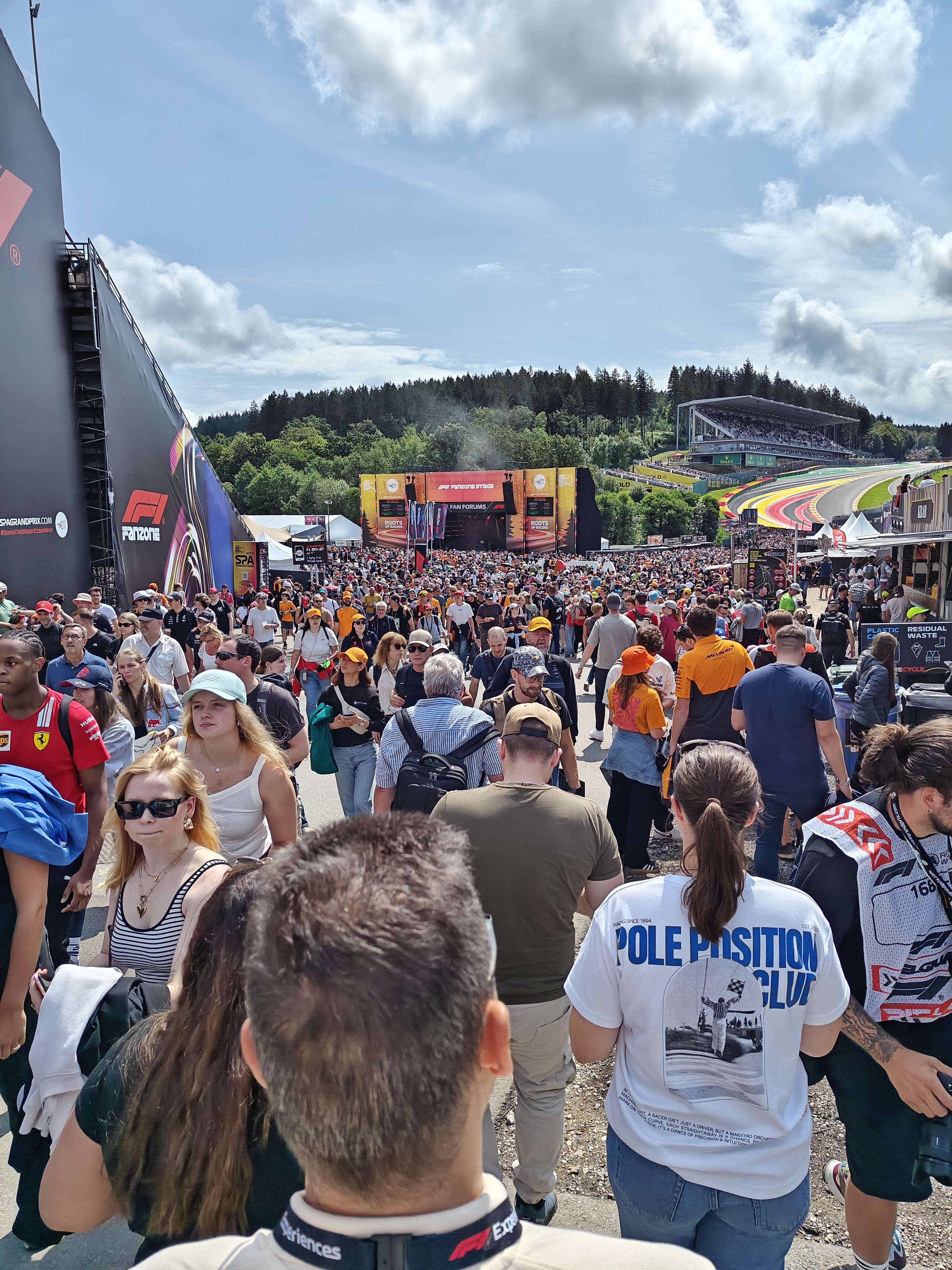 F1 Rave The Need for Speed – F1 Spa Francorchamps | White Raven IT