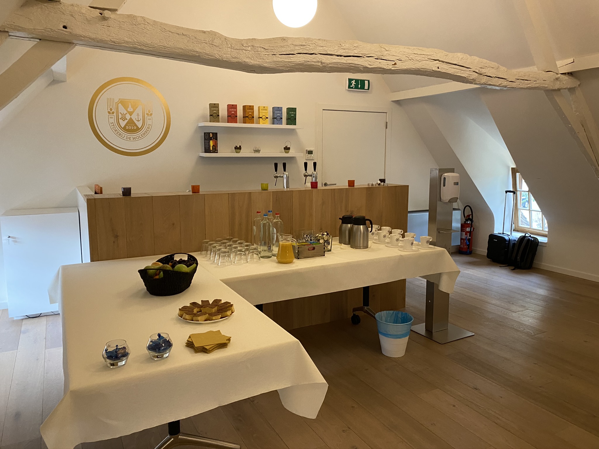 Coffee and water during break